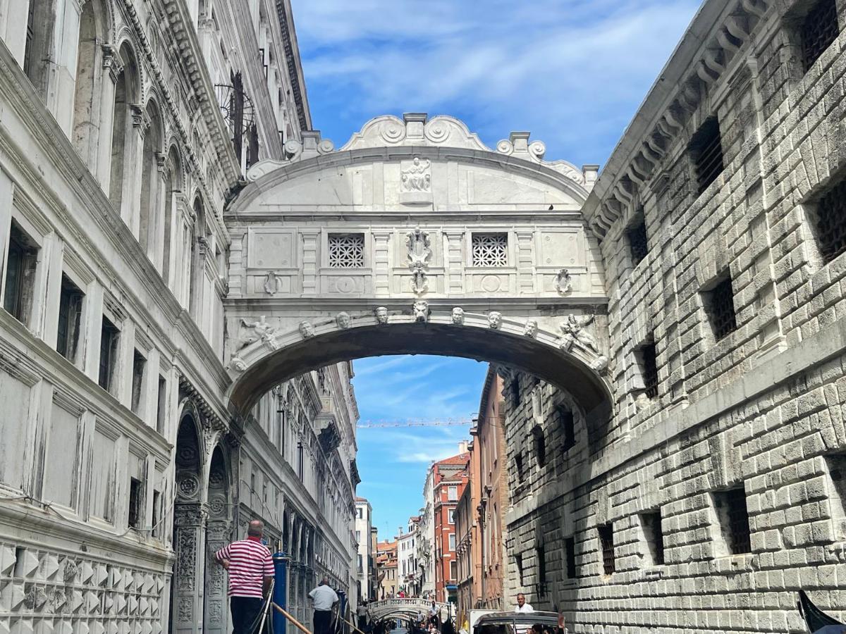 Ferienwohnung Ca' Ai Sospiri Venedig Exterior foto